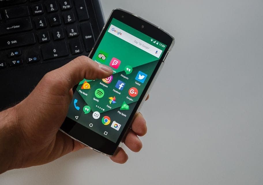 Save Costs On Your Family’s Phone Plan